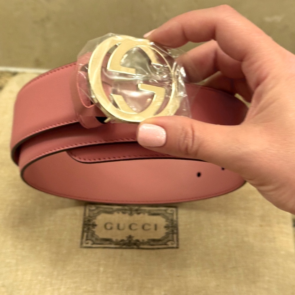 Gucci Pink Calfskin Leather Silver Buckle Belt Interlocking GG in Pink Violet - Picture 4 of 7